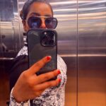 Aasma Sayed Instagram - Write a caption... #🖤