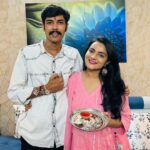 Aastha Chaudhary Instagram - Happy Rakshabandhan to all 🌸 #family Wearing- @saviindia Customized rakhi - @doodle_wish Alwar City, Rajasthan, India