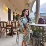 Aastha Chaudhary Instagram - Happy Sunday 💖🦄 #eveningslikethese #happyvibes Wearing- @subhadra.merlecha Location- @paro.india #comfortclothing #madeinindia #madewithlove #jaipurdiaries Jaipur PinkCity