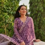 Aastha Chaudhary Instagram - Khoobsurat si ek Saam 🌸💖✨️ #sunset #happiness Wearing- @the_maharanibybhavika 😍 #indiandesigners #supportsmallbusiness #shoplocal #gotapatti #anarkali #indianfashion #themaharanibybhavika #aasthachaudhary