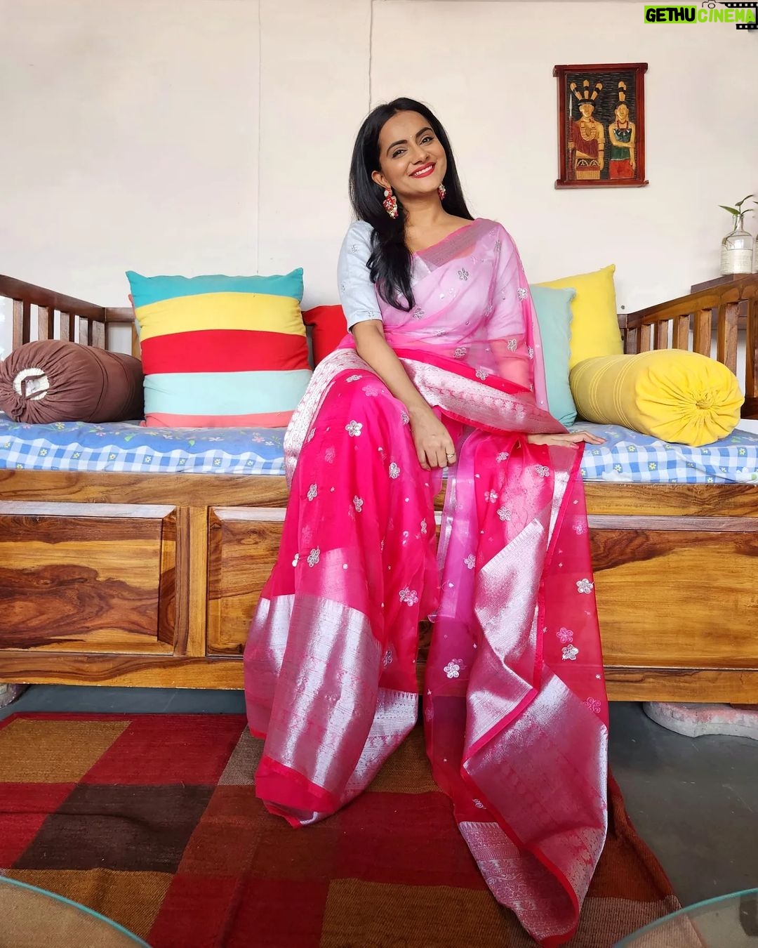 Aastha Chaudhary Instagram - Happy ram navmi ππΈ Jai Sri ram π #ramnavmi #festivalsofindia Wearing- @vastrabyaastha π€© #organzasaree #handwork #pink #designersarees #supportsmallbusiness #shoplocal #vstrabyaastha #aasthachaudhary