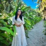 Aastha Chaudhary Instagram - Count your blessings everyday 🦋🩷 #gratitude #godisthebestplanner Wearing- @saviindia #white #madeinindia #indiandesigners #madewithlove