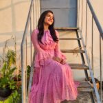 Aastha Chaudhary Instagram - On Wednesdays we wear pink 💗 🌸 #happyday #goodvibes #pinkismycolor Wearing - @seedsoffusion_india #indianbrands #indiandesigners #supportsmallbusiness #shoplocal #seedsoffusion #aasthachaudhary