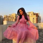 Aastha Chaudhary Instagram - On Wednesdays we wear pink 💗 🌸 #happyday #goodvibes #pinkismycolor Wearing - @seedsoffusion_india #indianbrands #indiandesigners #supportsmallbusiness #shoplocal #seedsoffusion #aasthachaudhary