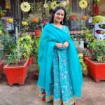 Aastha Chaudhary Instagram - Mana ki saadgi ka daur nahi, Magar saadgi se acha aur kuch nahi 🌸🩷🦋 #simplicity #modesty #indianwear Wearing- @thakurbaiofficial #indiandesigner #madeinindia #madewithlove #gotapatti #anarkali Mumbai - मुंबई