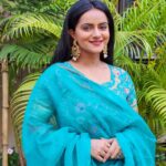 Aastha Chaudhary Instagram - Mana ki saadgi ka daur nahi, Magar saadgi se acha aur kuch nahi 🌸🩷🦋 #simplicity #modesty #indianwear Wearing- @thakurbaiofficial #indiandesigner #madeinindia #madewithlove #gotapatti #anarkali Mumbai - मुंबई