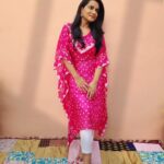Aastha Chaudhary Instagram – What makes you happy???
🌸💖

Wearing- @zanaashindia Mumbai, Maharashtra