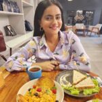 Aastha Chaudhary Instagram - Tea or coffee???? Curious Life Coffee Roasters