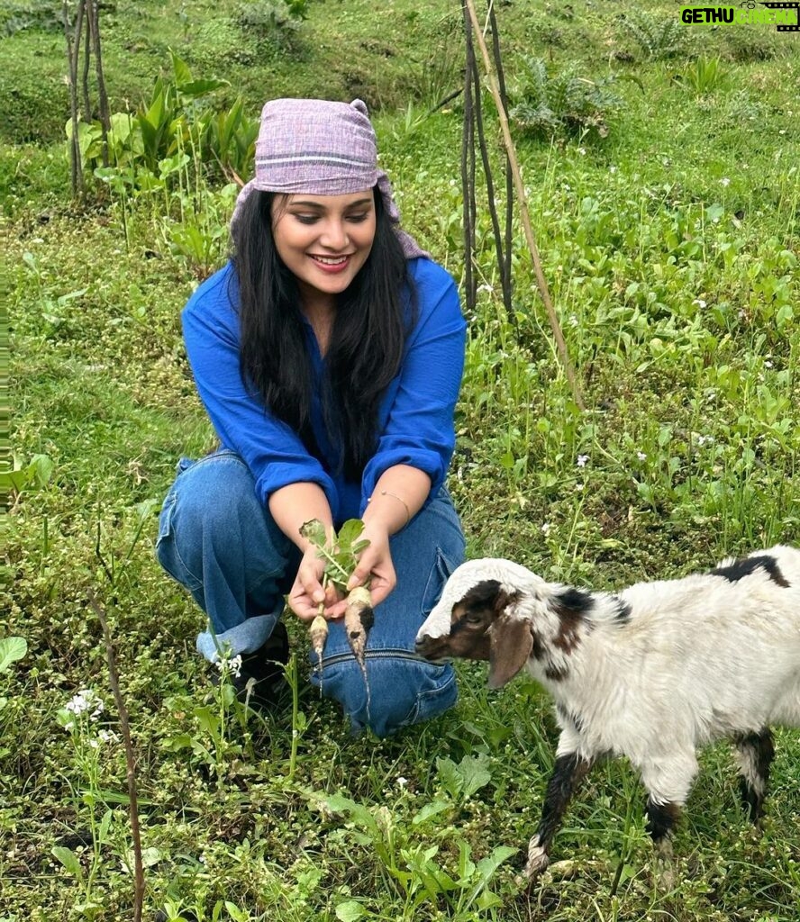 Aathmika Instagram - Embracing the simplicity of farm life – where every moment is a breath of fresh air and every view paints a picture of serenity 🌾 🦆🐇 🍓 🫖 ☕ #FarmLife #simplejoys