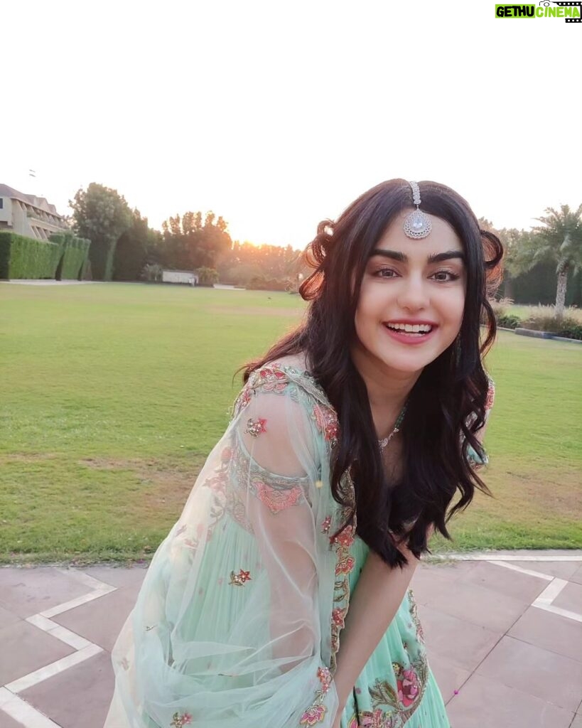 Adah Sharma Instagram - Kem cho Gandhidham? ❤️ Sorry I'm running one month late with my social media posts 🤓 carried away by character in shoot ka nateeja 🐴🦄