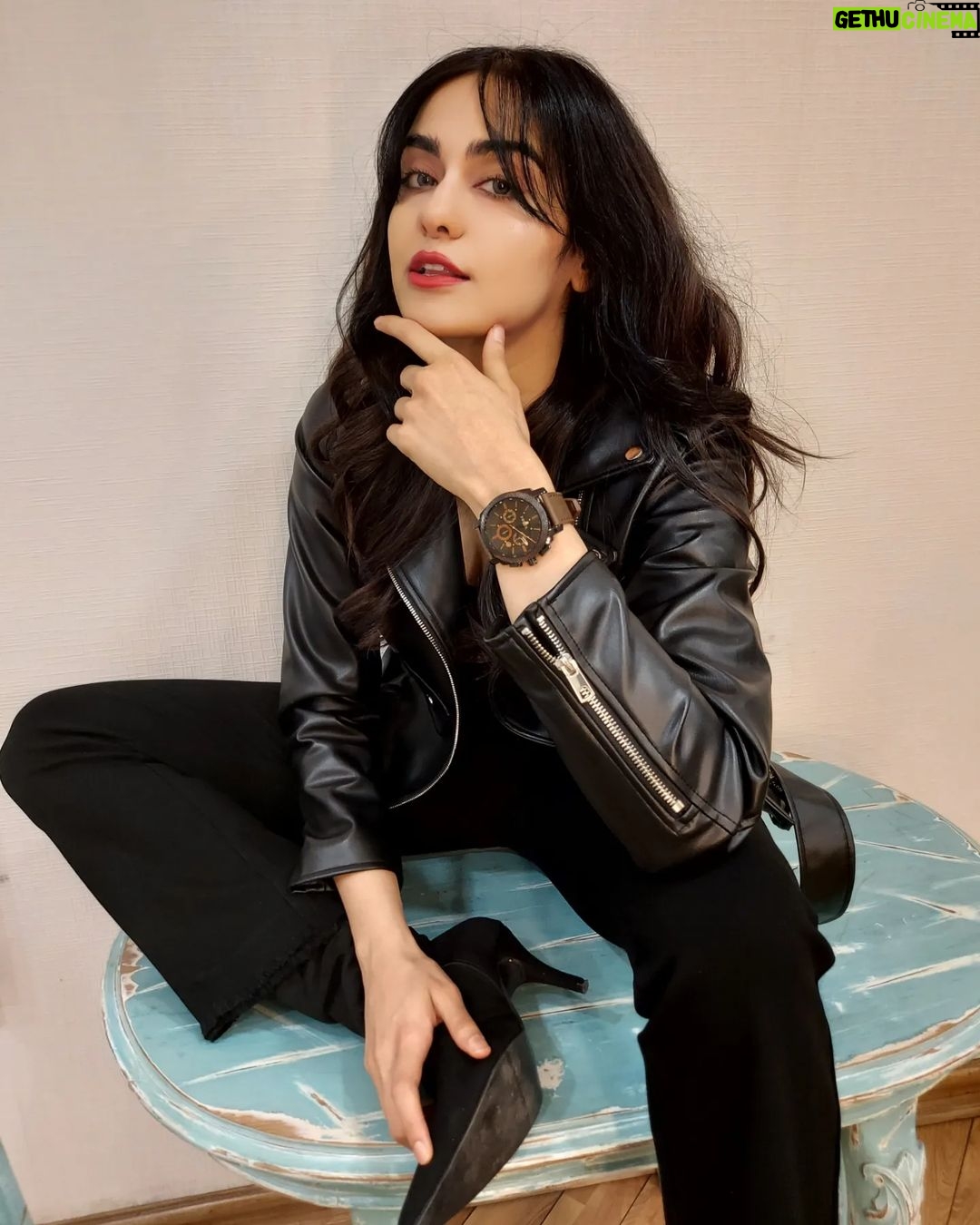 Adah Sharma Instagram - You can't stand backwards on stairs 🦧🍁🦷