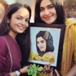 Adah Sharma Instagram - Kehte hai "it's lonely at the top"  But that doesn't happen in India . I have soooo much company amidst all the well wishes of the whole nation toh oopar ya neeche life seems mast❤️❤️ 2023 has been an amaaazing saal. . Thank you for standing up for me all of you who had the himmat to say that you loved The Kerala Story. I hope in 2024 I can give you more roles , ekdum different characters, and bahut saare alag alag adaein    . Thank you Gopal ji and Sandeep ji for taking care of my whole team and me for the event.We had to be in two places at the same time and it was possible only by sending us in a 🚁❤️ . @srtlitfest thank you for inviting me . Itne compliments about my performance milte hai Roz i feel like Roz awards season hai 😁😁😁 and I love it ! Validation dete rehna ❤️❤️  My last day of shoot of the year was also sooooo special . Can't share abhi but soooon ❤️🇮🇳🐅