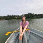 Adah Sharma Instagram - Which song to play ? 🍃Chalo jaldi request Karo 🐊🐊🐊🐊 . . . . . #100yearsofadahsharma #adahsharma #boat #boattrip #boatlife #GorillaJiKahanHai