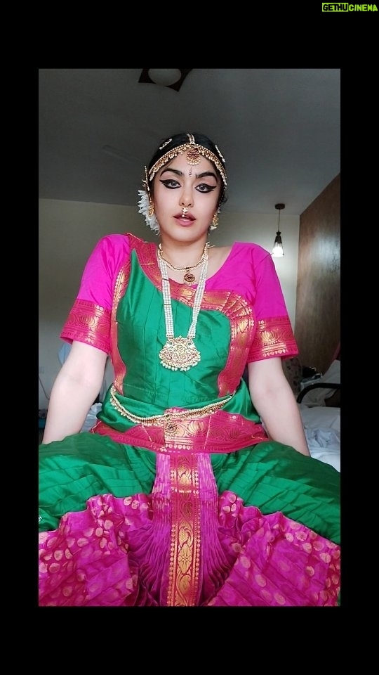 Adah Sharma - 2 Million Likes - To all my fans and the not fans also ❤with lots of love Rap God on public demand THE PG 13 version (mother lovinn' )🫀🍁🍃🧜♀️ after chemistry with Tom Lehrers element song we now rap 🦝🐥
,
,
,
,
,
,
#100YearsOfAdahSharma #adahsharma #rapgod #eminem