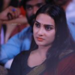 Aditi Ravi Instagram - #thinking 💭 📸 @anandslal saree @kaithari_nesavu_sarees #new #red & #black #2023