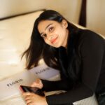 Aditi Ravi Instagram - 😴🛌 I am so happy to receive an Avantgarde Classic, a top-of the-range luxury sleeping system from Florid. For people like me, a good night’s sleep does wonders for our ability to express ourselves well on screen and the Avantgarde Classic, I am sure, will go a long way in helping me out. @floridluxurymattress 😴 📸 @athul_krishna________ 🤗 #instagood #sleep #floridloveyouself #loveyourself #floridmattress #luxury #comfort #dream #experiencebliss My Home