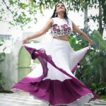 Aditi Ravi Instagram - 🌸 @sarithajayasurya @sarithajayasurya_designstudio 💄 @femy_antony__ #aditiravi #new #bloom