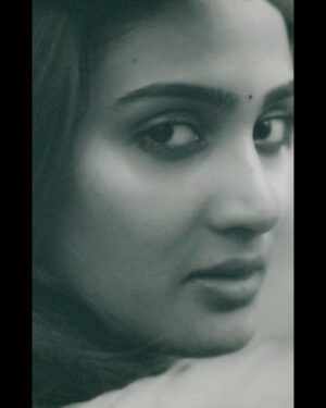 Aditi Ravi Instagram - Keep calm and be you . 

📸 @_cinephile 

#insta #calm #eyes #you 😊