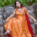 Aditi Ravi Instagram - ❤️ 🥻 @mayoohka_by_aiswarya_baiju 💄 @dilimonveni_official Stylist : @tharunya_vk Earrings: @dira_collections_ #new #salwar #instagram