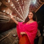 Aditi Ravi Instagram - ദീപാവലി ആശംസകൾ 🪔 📸 @rahulphotoshoot #reallyblessed 🧿 #atmyplace #thrissur @sree_vadakkumnathan_temple 🙏🏻 Vadakkunnathan Temple