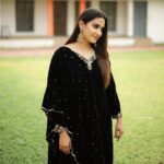 Aditi Ravi Instagram – picture yourself ! 😉

📸 @athul_krishna________ 
👗 @btt_speakzz 
💄 @exocticmakeover 
location @lakeview._resort 

#🪔 #new #salwar #black #diwali #special