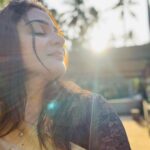 Aditi Ravi Instagram – adichumatal of amma’s saree 😎✌️
#howsit ? 
#instagram #morning #post #smile #peaceout ✌️#sunshine
