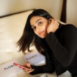 Aditi Ravi Instagram - 😴🛌 I am so happy to receive an Avantgarde Classic, a top-of the-range luxury sleeping system from Florid. For people like me, a good night’s sleep does wonders for our ability to express ourselves well on screen and the Avantgarde Classic, I am sure, will go a long way in helping me out. @floridluxurymattress 😴 📸 @athul_krishna________ 🤗 #instagood #sleep #floridloveyouself #loveyourself #floridmattress #luxury #comfort #dream #experiencebliss My Home