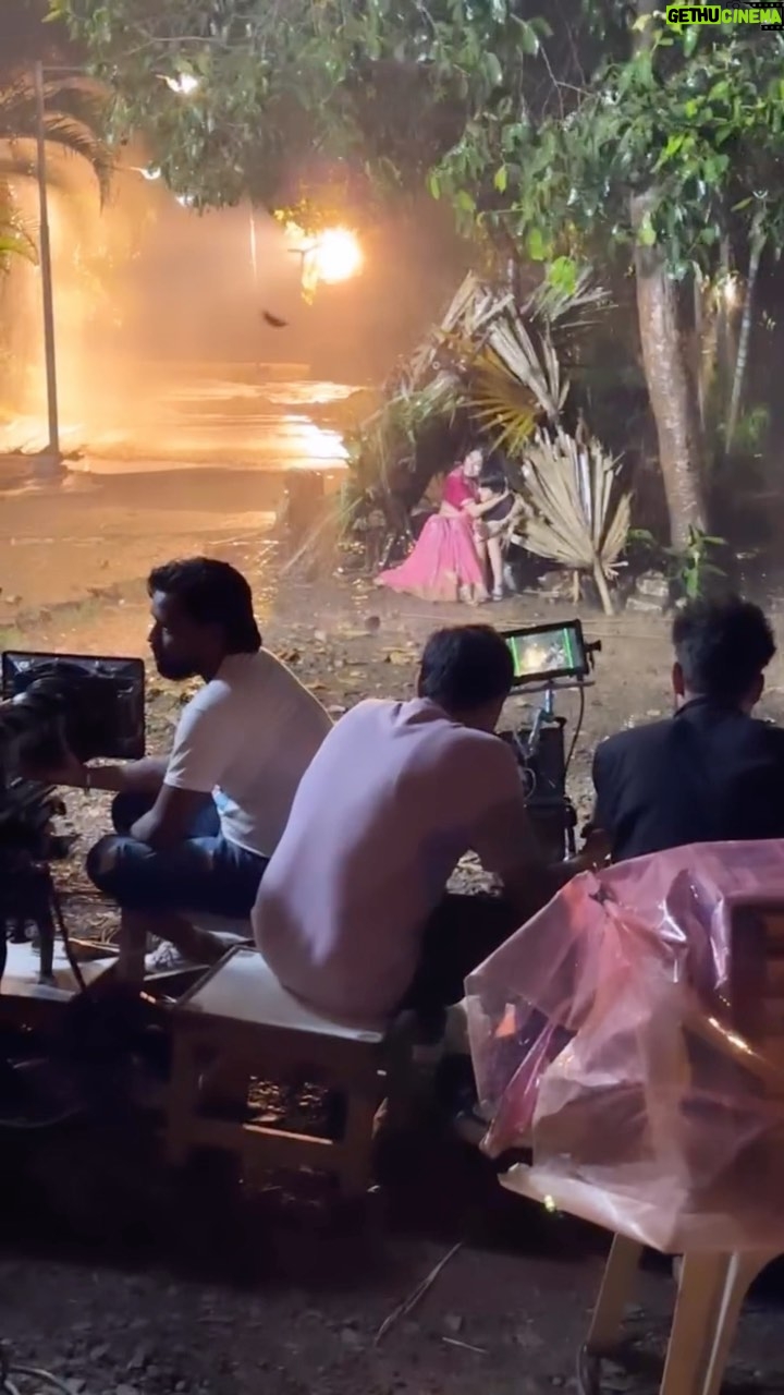 Adrija Addy Roy Instagram - BTS #imlie3 ❤️⭐️ An emotional scene performed with lots of challenges during the shoot, which finished in 3 days straight. Credit for the beauty of scene goes to the wonderful director @shrivastav_ashish sir 😇✨ Keep watching #imlie , everyday at #8_30pm only on @starplus Film City, Goregaon