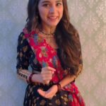 Adrija Addy Roy Instagram - Haashhh! Maine to sabko bata diya hai, bass ye Arjun baaki hai! To comments mein Arjun ko tag kijiye aur #StarParivaarAwards2023, iss Ravivaar, shaam 7 baje, StarPlus aur Disney+ Hotstar par dekhne ko kahiye!