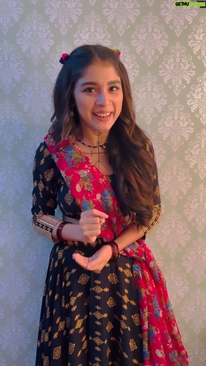 Adrija Addy Roy Instagram - Haashhh! Maine to sabko bata diya hai, bass ye Arjun baaki hai! To comments mein Arjun ko tag kijiye aur #StarParivaarAwards2023, iss Ravivaar, shaam 7 baje, StarPlus aur Disney+ Hotstar par dekhne ko kahiye!