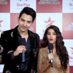 Adrija Addy Roy Instagram - Iss Ravivaar sabke ghar mein bikhrenge manoranjan ke rang, Star Parivaar ke sang! ✨ Dekhiyega zaroor, #StarParivaarAwards2023, iss Ravivaar, shaam 7 baje, StarPlus aur Disney+ Hotstar par. @adrija_roy_official @saiketanrao @heypriyanshi._ @therohitchandel @nehasolankioffl