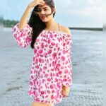 Adrija Addy Roy Instagram - 🤍🌸 Thanks for this lovely outfit @hersheinbox 💕 @yourstylistforever 💓 . . . . . . . . . #adrijaroy #instapost #instagood #instagram . Mumbai - मुंबई