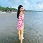 Adrija Addy Roy Instagram - 🤍🌸 Thanks for this lovely outfit @hersheinbox 💕 @yourstylistforever 💓 . . . . . . . . . #adrijaroy #instapost #instagood #instagram . Mumbai - मुंबई