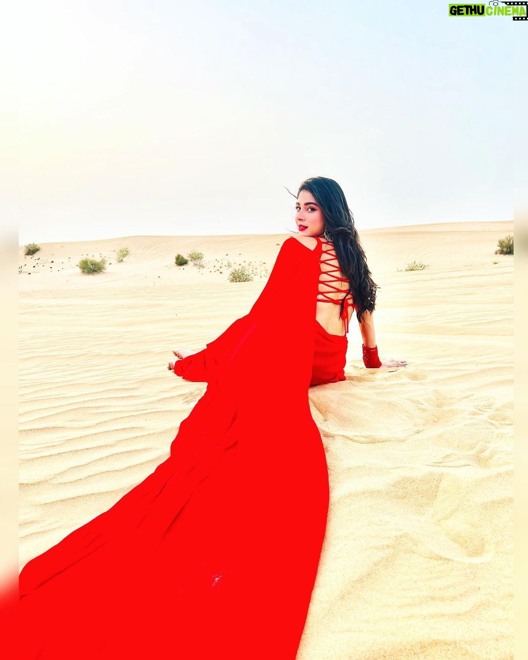 Adrija Addy Roy Instagram - Throwback to my fav city 🇦🇪 . . . . . . . . . . . #dubai #diary #travel #with #adrija #new #photo #adrijaroy #instapost #instagood #instagram Dubai, UAE