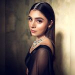 Adrija Addy Roy Instagram - 🖤💫 Styled by @rudra_saha_official Photography @soumya_singha_photography Makeup and hair by @lookzchakraborty Jewellery @prismjewelryofficial Bralet @black.in.vogue Style team @ishita.dutta_official @bsuryadeep @subir.love . Mumbai, Maharashtra