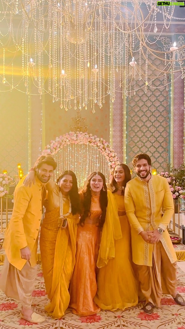 Adrija Addy Roy Instagram - Team π Keep watching #IMLIE ,Everyday at #8_30pm only on @starplus π₯ - @modern_hair_style__ βοΈ . . . . . . . . . . . . . . . #imlie #imlie3 #team #yellow #new #reel #adrijaroy #instapost #instagood #instalove #insta #instagram . Film City, Goregaon