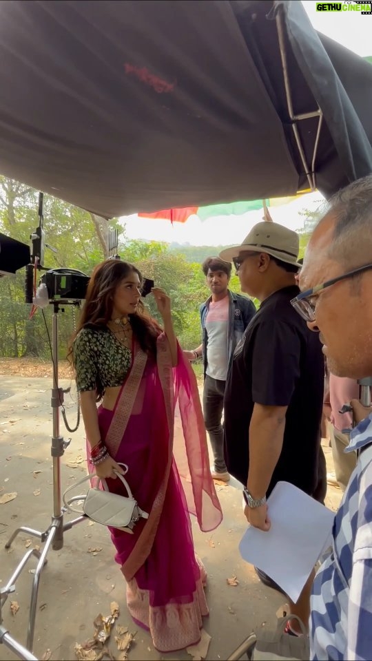 Adrija Addy Roy Instagram - Shoot sequence with talented @adrija_roy_official Its not easy to perform such difficult scene especially in difficult situation.. outdoor shoots are hectic not only for the crew but for actors aswell.. #shootlife #outdoorshoot #adrijaroy #btsedits #shootfamily Mumbai, Maharashtra