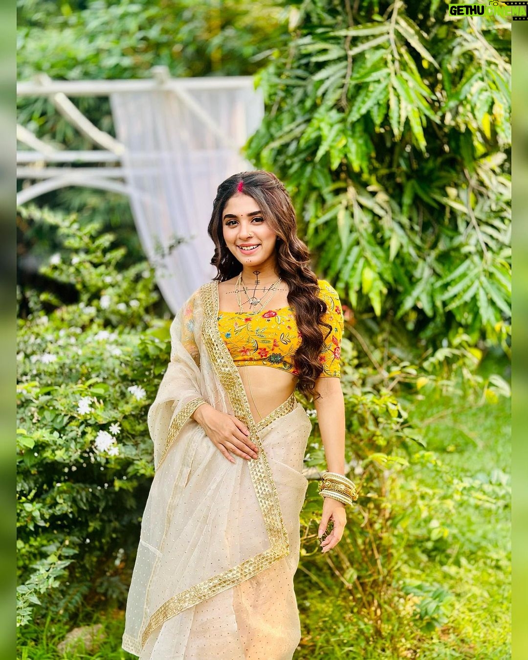 Adrija Addy Roy Instagram - Imlie 💛 Film City, Goregaon