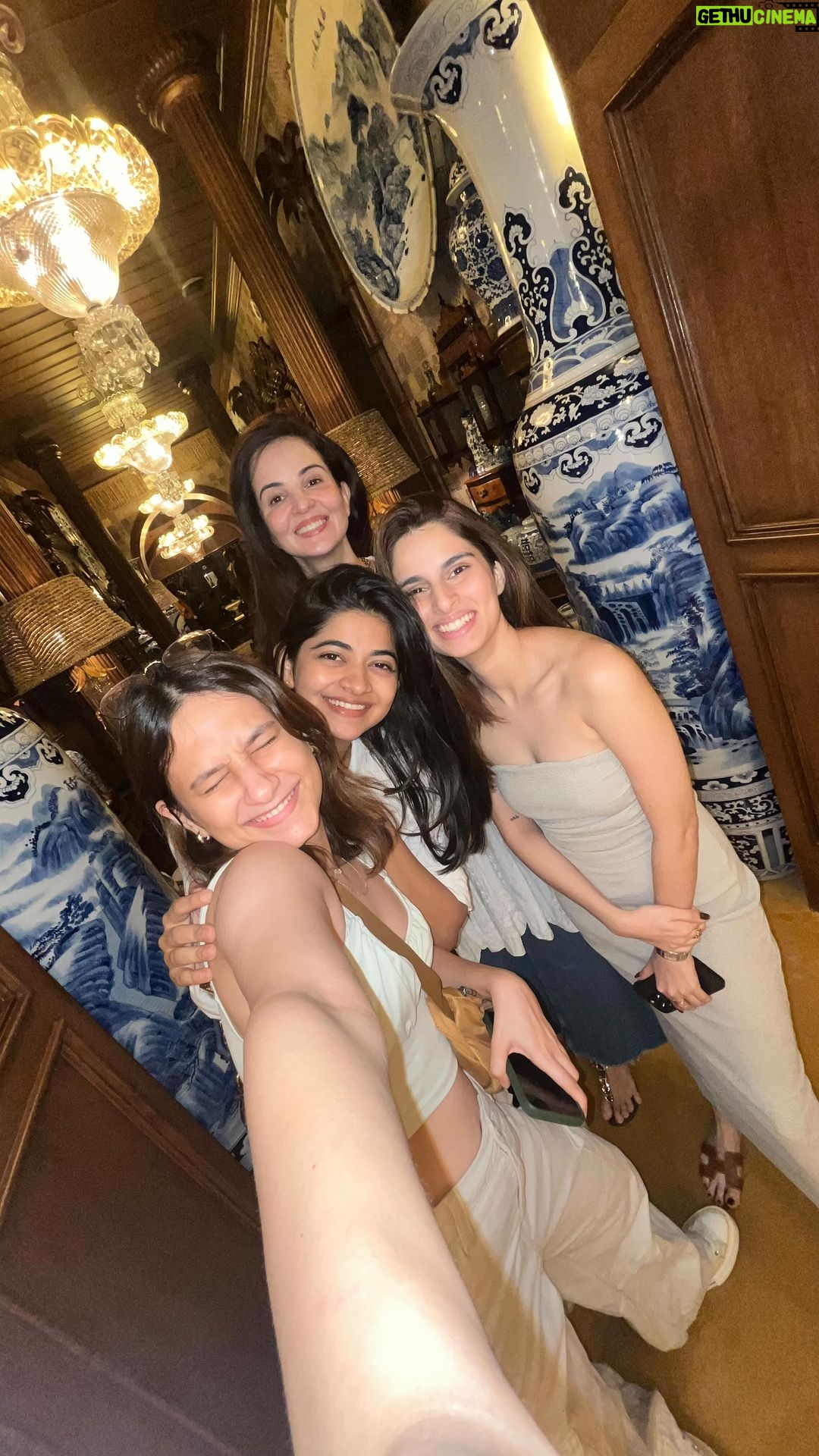 Aisha Ahmed Instagram - Happy happy birthday Ruksi! Always loooking like a VAAAO!