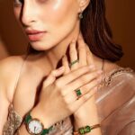 Aisha Ahmed Instagram - Trust @Swarovski to always come through for festivities. Traditions mixed with a little bit of bold, glamorous and fun. Happy Diwali, love & light ✨ #swarovski