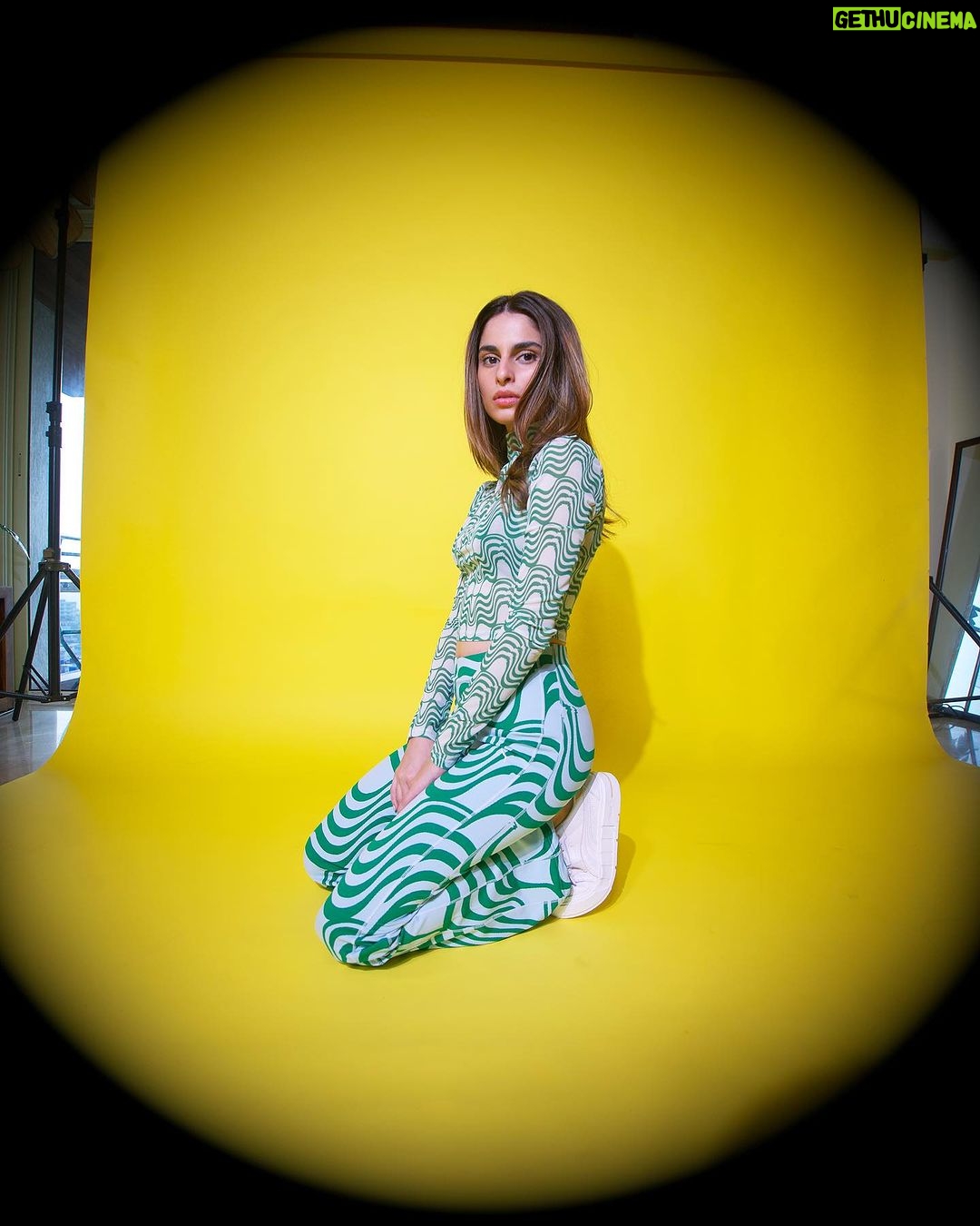 Aisha Ahmed Instagram - . Channeling my inner millennial in PUMA’s Y2K drip!