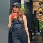 Aisha Ahmed Instagram – .
Selfies & #yakunkayatoast 🤌🏻 Ann Siang Hill Park
