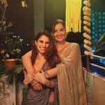 Aisha Ahmed Instagram - . Late Diwali post ✨ Note to self- don’t share pictures with the group otherwise they’ll all end up posting before you 🥲
