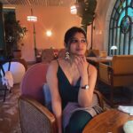 Aishani Shetty Instagram - Drama Llama Aiyo Rama 🫶🏻😹 #sistersbeforemisters