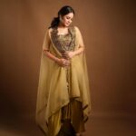 Aishwarya Dutta Instagram - And the festive season has begun 🦋🦋🦋🦋🦋 Styling @muthunagaimurugesan Wearing- @nidhis_journal On camera @en.nizharpadam Makeup @imaikkaa_by_nivi Hairdo @srijamohan_artistry Makeup assistant @swapna.balaji.18 Jewellery by - @fineshinejewels