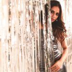 Aishwarya Dutta Instagram - She overcame everything that was meant to destroy her … Now the tables have turned .. tick tick tick let the time starts now .. 🦋🦋🦋🦋🦋 Oh camera- @en.nizharpadam Make over by - @imaikkaa_by_nivi Hair by - @srijamohan_artistry Styled by - @muthunagaimurugesan