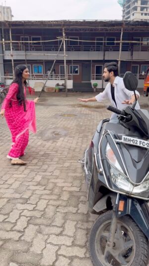 Aishwarya Khare Instagram - Mission successful 🤣🤣🤣

#reels #funnyreels #rishmi