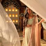 Aishwarya Khare Instagram - Kabhi kisi kitaab ka hai scene lagti, Philosophy ka craze hai. 💕 . Genius DOP : @imrohitsuchanti