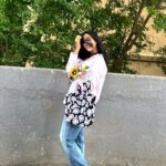 Aishwarya Khare Instagram - How do we fall apart Faster than a hairpin trigger 🤷🏻‍♀️ . 🌷🌻🌸🌺🌷🌻🥀