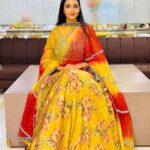 Aishwarya Khare Instagram – ♥️💛 @aishwarya_khare 
.
.
Styled By:- @nehaadhvikmahajan 
👗Outfit:- @neerusindia